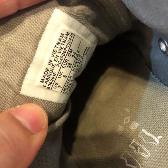 CONVERSE cta low top gray shoes sneakers sz 7 womens - Picture 2 of 5